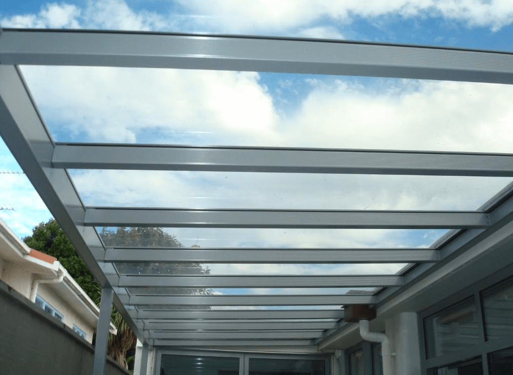Atap transparan genteng kaca